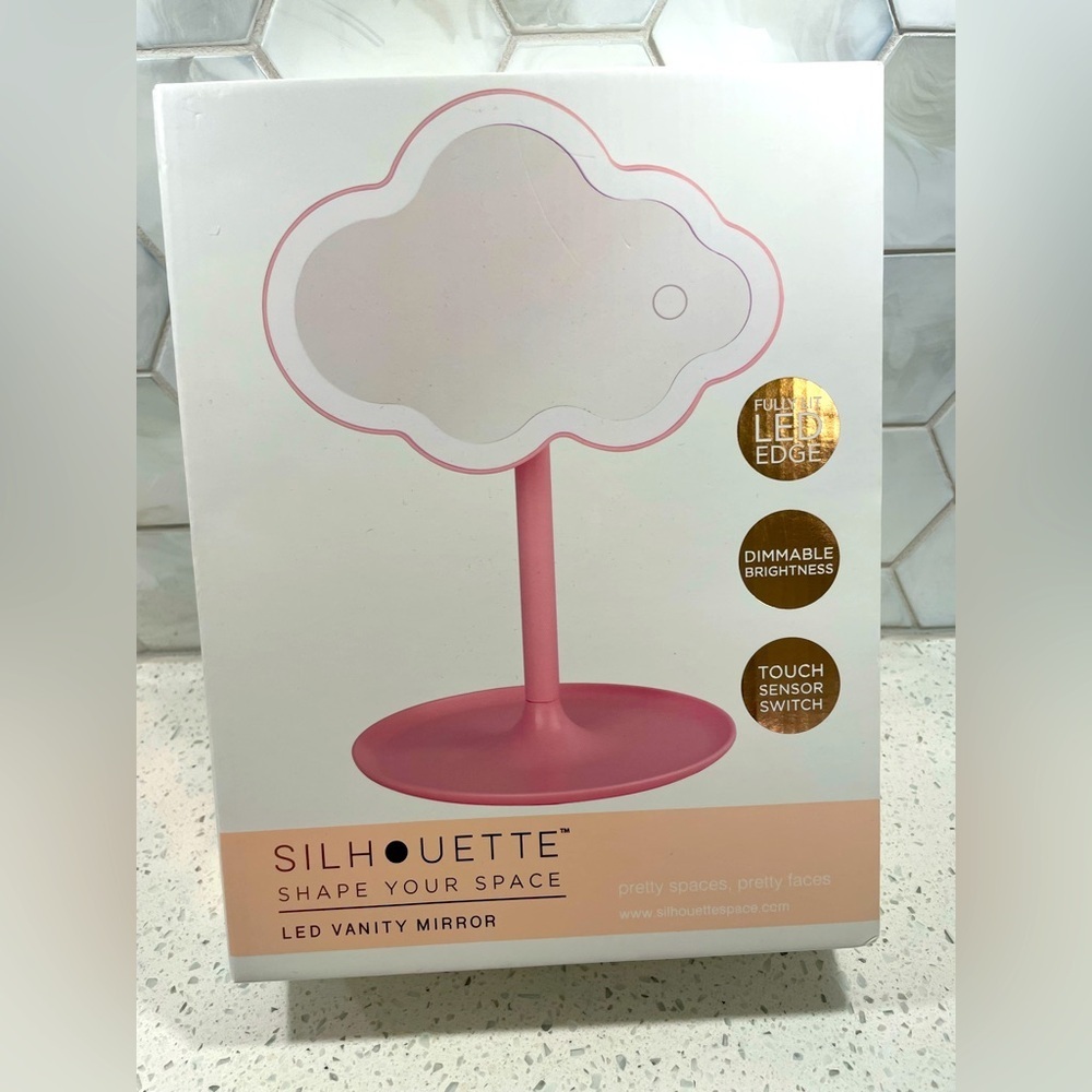 Silhouette Cloud Shaped LED Vanity Mirror Pink Brand New In Box Acessory Tray
